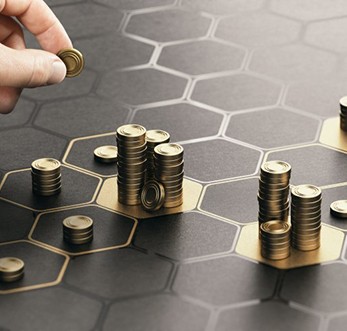 Coins arranged on hexagonal grid